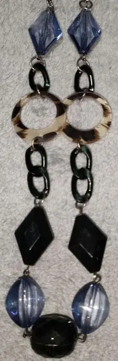 Item thumbnail for item 78892169-e5df-47ea-a8e3-6a1a35ef2103