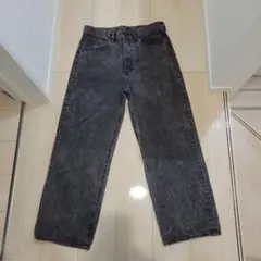 GU　バギージーンズ