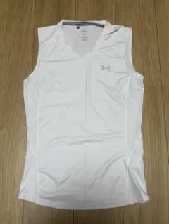 Under Armour UAアイソチル フィッティド スリーブレス Vネック