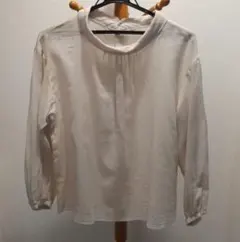 ヒューマンウーマン ベージュブラウス