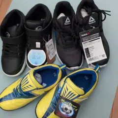 新品　全て20㌢3足まとめ売り　冬靴、Reebok20cm 黒