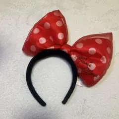 ディズニー　カチューシャ　ミニーマウス　デカリボン　水玉　赤
