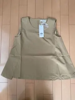 【最終値下】レディース　ベスト【未着用】