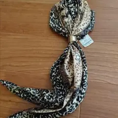 チャームスカーフ