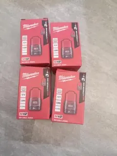 Milwaukee M12 3Ahリチウムイオンバッテリー 4個セット - メルカリ