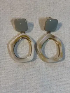 Item thumbnail for item cf9ccf71-789e-4253-8625-ca9efc613984