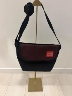 マンハッタンポーテージ メッセンジャーバッグ　ピンクラメ