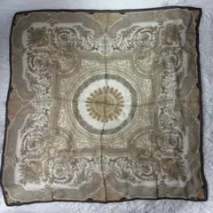 美品 ETRO エトロ シルクスカーフ 正方形