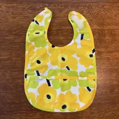 marimekko ベビー　食事用エプロン　スタイのサムネイル
