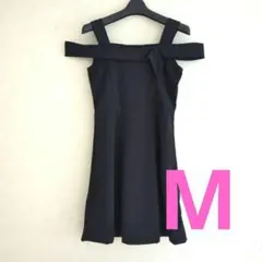 ワンピース　オフ　ショルダー　M　サイズ　ドレス　膝　ひざ　丈　黒　ブラック