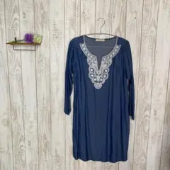 ビーズとレース刺繍が綺麗なワンピース