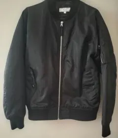 HMV ブラック MA-1ジャケット 中綿　Lサイズ