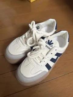 韓国服 SHEIN スニーカー ホワイト ベージュ ネイビー 22cm