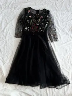 刺繍入り黒チュールドレスワンピース