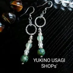 NO.807  天然石アズマラカイトとグリーンアゲート、水晶のデザインピアス