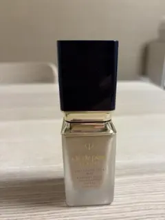 クレ・ド・ポー ボーテ タンフリュイドエクラ マット