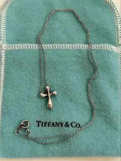 Tiffany ティファニー スモールクロス ティアドロップ ネックレス