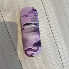 紫色のメガネケース