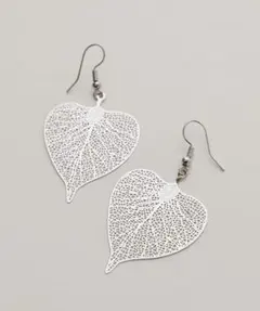 新品 未使用 タグ付き リーフピアス ビアズリー リヴェタート ゆらゆら 