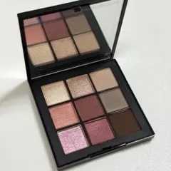 【新品・未使用品】NARS アンインヒビテッド アイシャドーパレット S ナーズのサムネイル