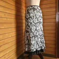 新品❗️ヒロココシノ PREMIER ペーズリー柄　チュール　スカートのサムネイル