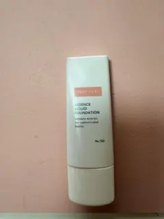 トゥーベールエッセンスリキッドファンデーション　オークル