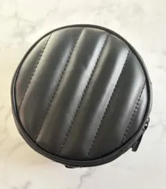 2026年最新】Yves Saint Laurent Beaute カラー：ブラック系