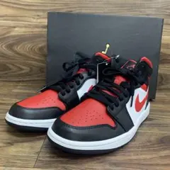 未使用　ナイキ エアジョーダン1 ミッド 