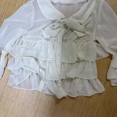 フリルブラウスのサムネイル