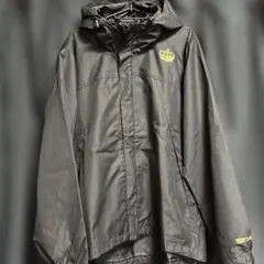 ナイロンパーカー