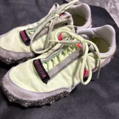 NIKEナイキ24.5㎝蛍光￼　スニーカーのサムネイル