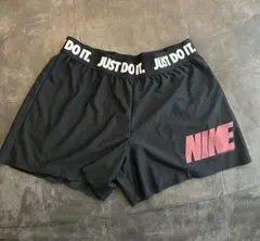 【新品未使用】ナイキ レディースショートパンツNike
