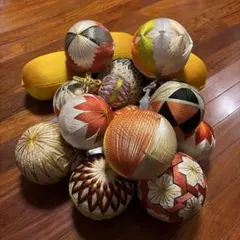 伝統加賀てまり大中小6個セット座布団付き（大20cm） - メルカリ