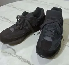 NEW BALANCE　ニューバランス 992TB TRIPLE BLACK