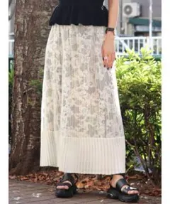 【値下げ中】MURUA ライズフラワーシースルースカート