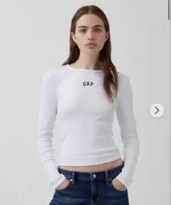 GAP リブクロップドGAPロゴTシャツ