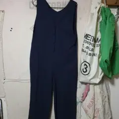エミプラス　Vネック　サロペット　オールインワンのサムネイル