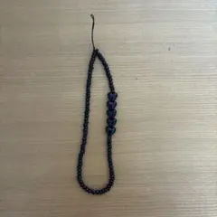 黒いハート型ビーズストラップ　スマートフォン　韓国　キーホルダー　通学バッグ