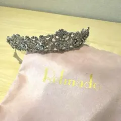 ティアラ ドレス