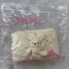 MOMOスクイーズ うさぎ枕 海洋シリーズカワウソ 2点セット - メルカリ
