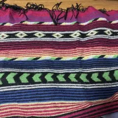 カラフルなストライプのストール