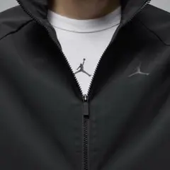 【新品】NIKE ジョーダン ナイロンジャケット 撥水