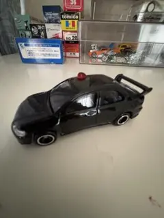 トミカ三菱ランサーエボリューション