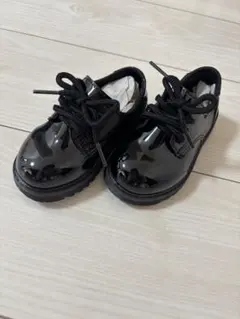 ブラックエナメルフォーマルシューズ