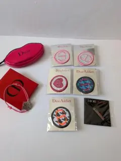 【新品・未使用】ディオール ノベルティ 小物セット ピンバッジ ミニポーチ 等