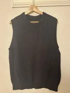 GAP ブラック リブ編み ベスト