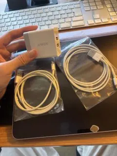 Anker二口USB充電器とLightningケーブル2本セット