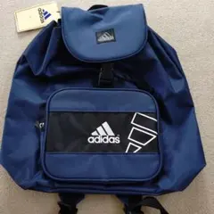 adidas ネイビー リュック（新品）