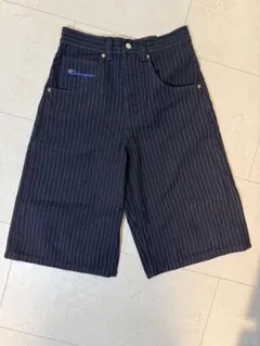 ZARAと championのコラボ商品です。