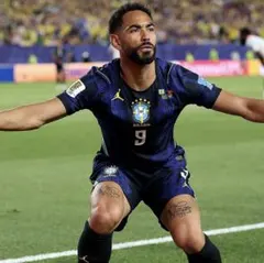 サッカー ブラジル代表 アウェイユニフォーム カゼミーロ 5番サイン